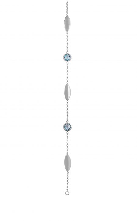 A 9K white gold blue topaz bracelet. Featuring two blue topaz round stones 7mm bezel setting, with marquise style shapes in between the chain