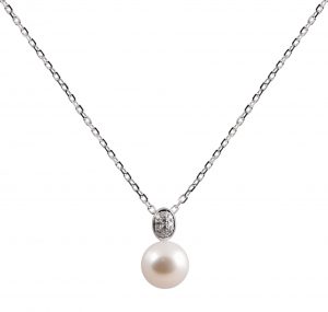 diamond and pearl pendant