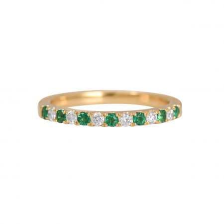 Alternating emerald and diamond ring