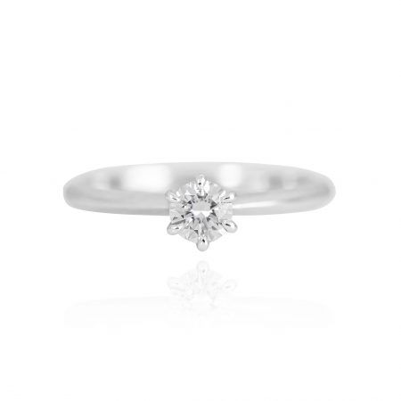 six claw solitaire diamond engagement ring in platinum band