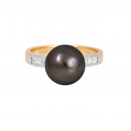 Tahitian pearl and diamond ring